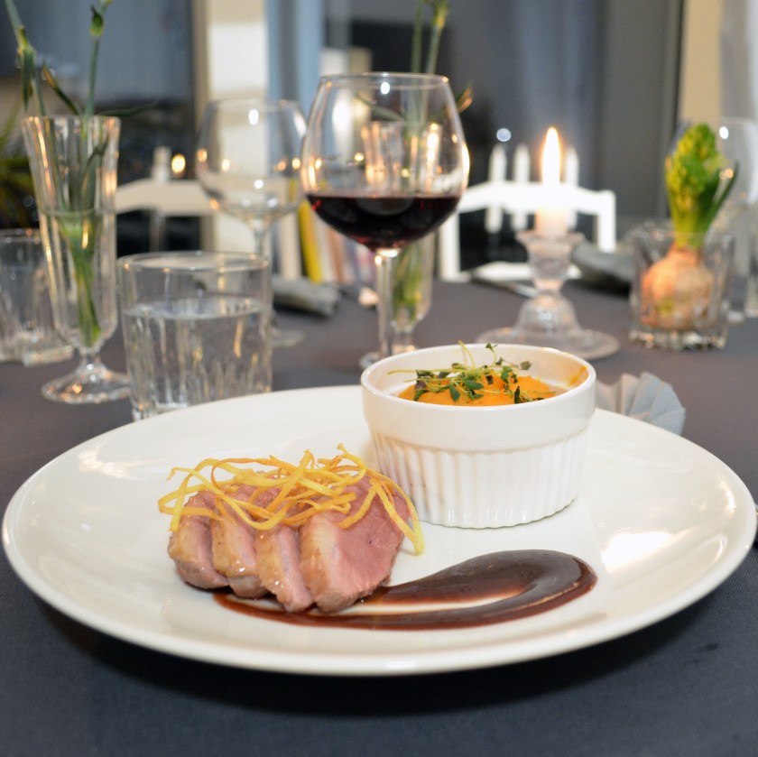 sjalvstandighet9-ankbrost-med-fikonsas